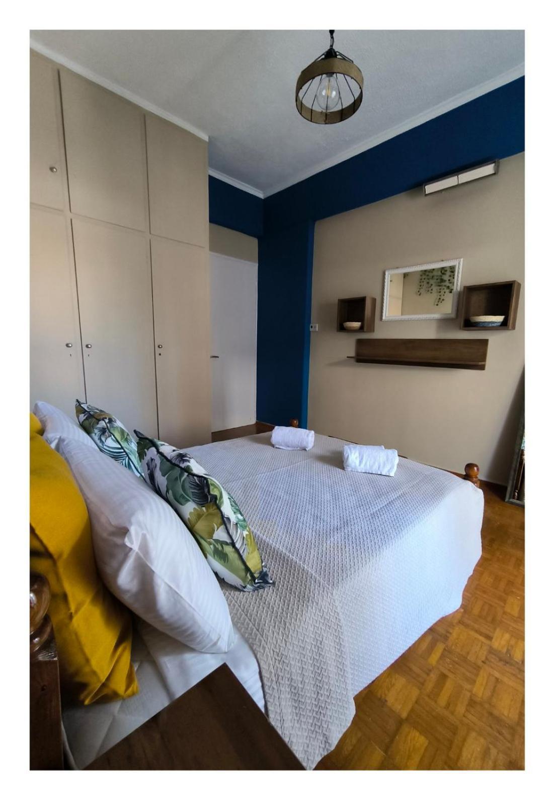 August Moon Apartment Chios Town Extérieur photo
