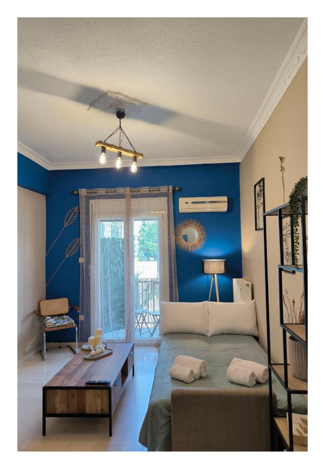 August Moon Apartment Chios Town Extérieur photo
